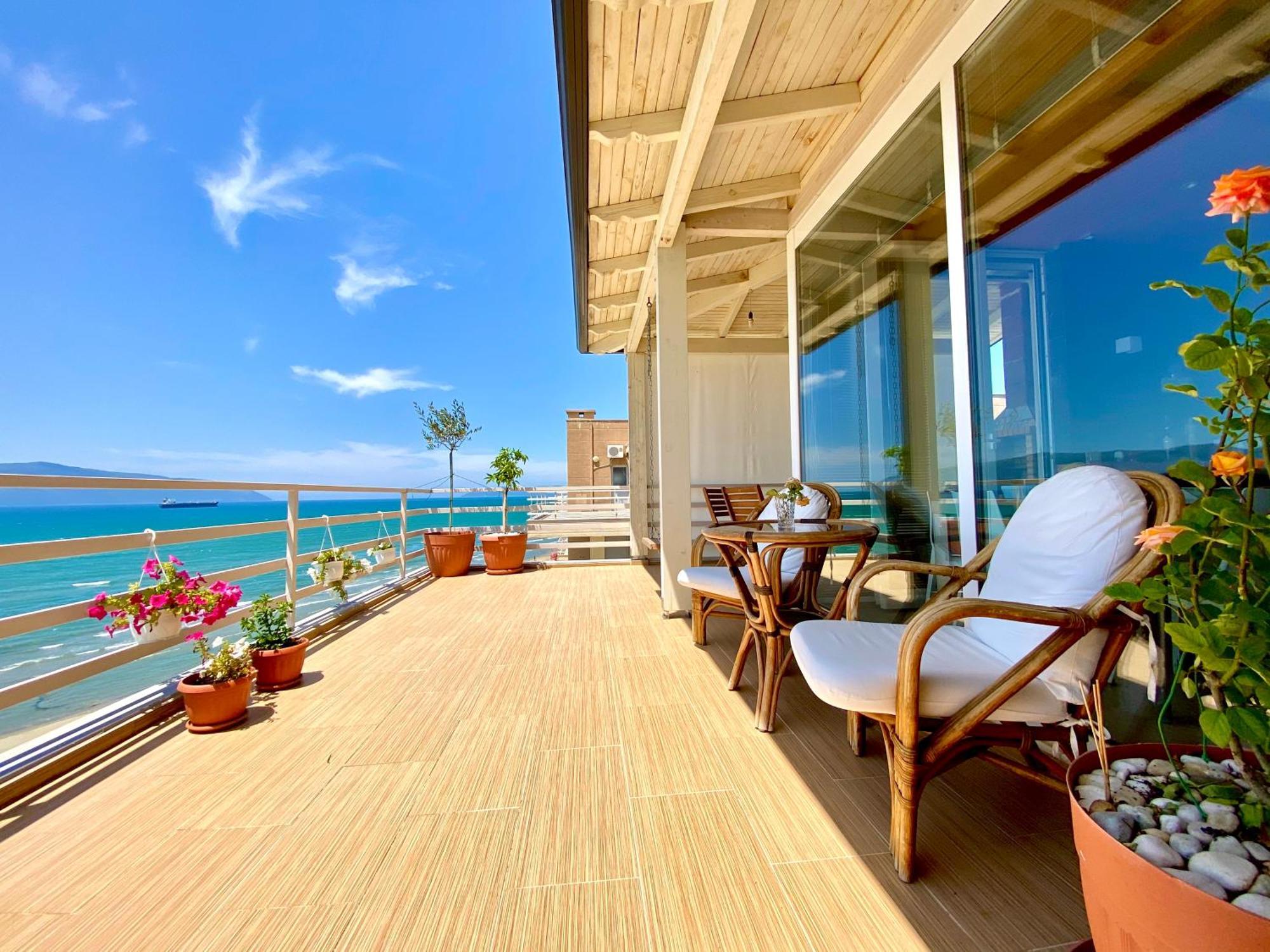 Eka Luxury Two-Bedroom Seaview Apartment Vlorë Exterior foto